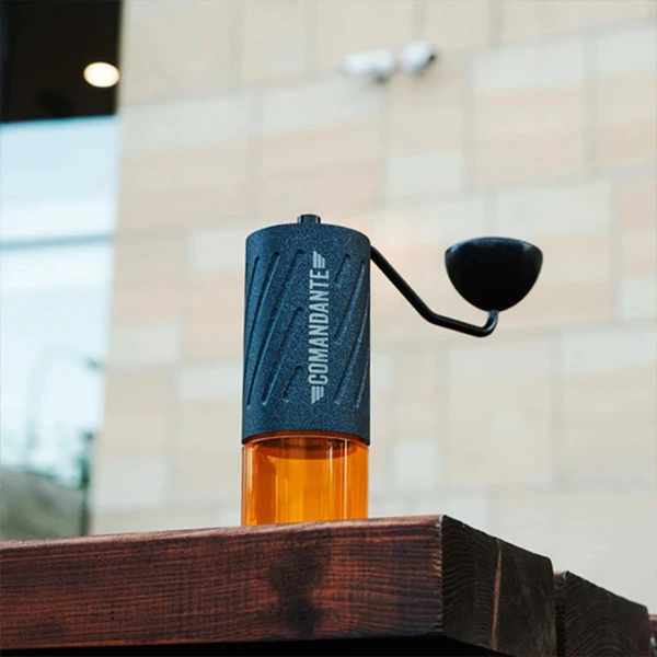 آسیاب قهوه دستی کماندانته مدل Comandante Nautilus Blue C60